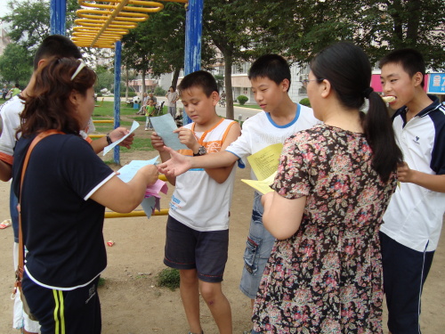 刘艞社区开展夏末防暑降温科普知识宣传活动